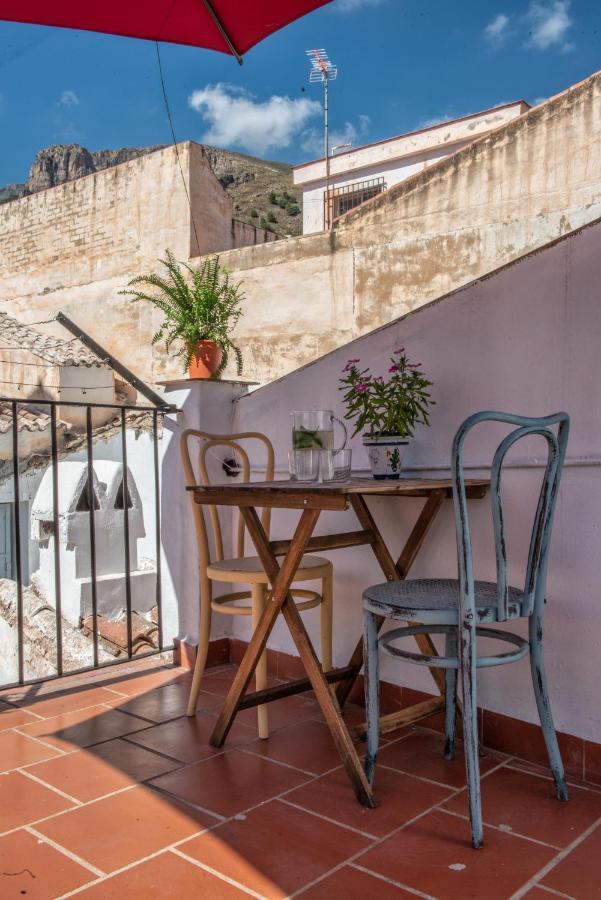 Encanto Guesthouse Canillas de Aceituno Luaran gambar