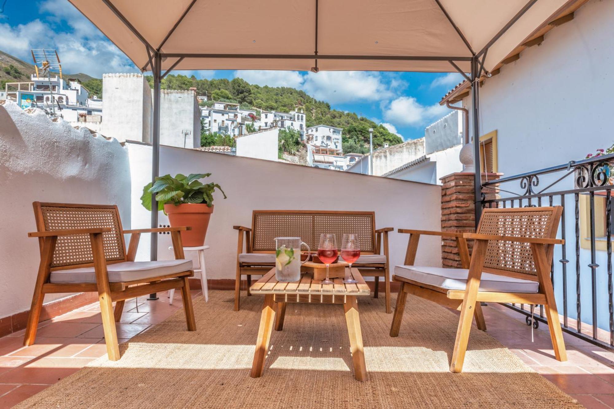 Encanto Guesthouse Canillas de Aceituno Luaran gambar